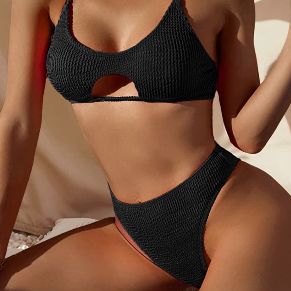 Textured Spaghetti Strap Bikini - Picture 3 of 5